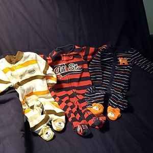 Infant footed one piece sleep suits